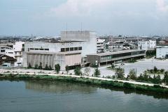 尼崎市文化会館全景（1960年代撮影）