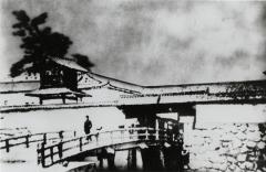 尼崎城の太鼓櫓と太鼓門